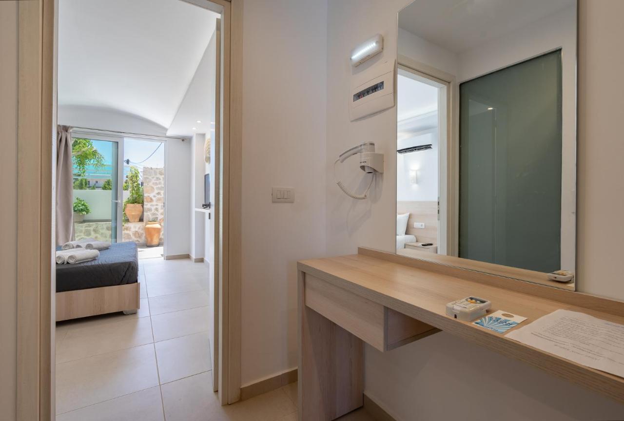 Bivalvia Aparthotel *