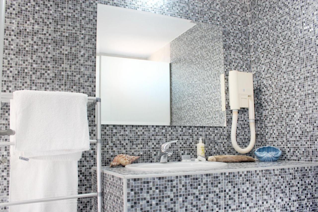 Bivalvia Aparthotel *